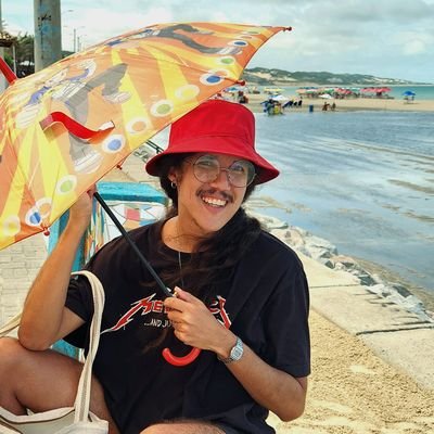 Meu nome é Vitor Emanuel, faço Licenciatura em Geografia - UFS.