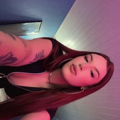 ginger girl w/ a big secret 🪄🧚 ig - petrabomb