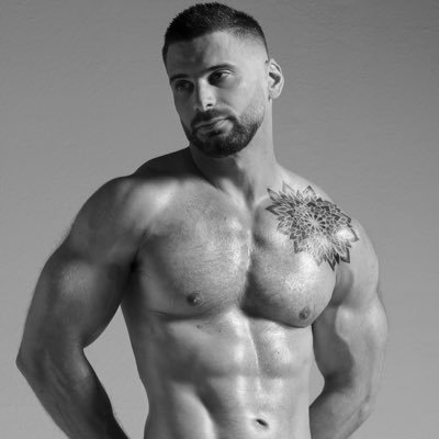 jayashbolt's profile picture. gym enthusiast /// traveler /// hot mess https://t.co/k78gndPLIJ