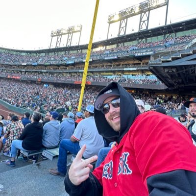 a photo taker and sports enthusiast @sacramentokings team photographer • https://t.co/FSe9Su3Yza | https://t.co/RmWzGuCEp0