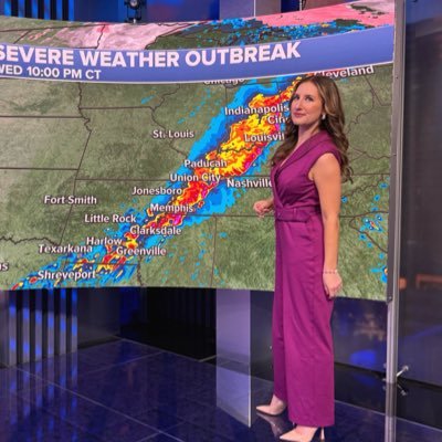 Living a joy-filled life, one forecast at a time 🔸 Meteorologist in HOU🔸 @ABC13Elyse 🔸 @ValpoU Alum🔸 Chicago Native 🔸 Retweets are not endorsements