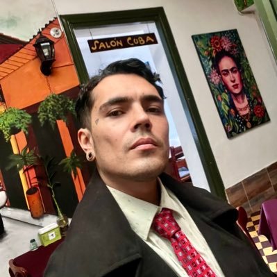 Licenciado en educación Artes plásticas (UdeA) Master en Gestión Cultural y de Industrias Creativas (UAH) #progresista #pactohistorico ig: el_barow