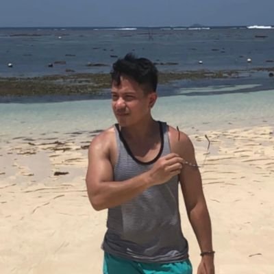 Dadbod | Thirst trap and 🤫| TG 📨 & IG https://t.co/j8q5jDVWnE
