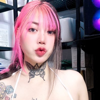 纹身师,招学徒,可线下,群有写真和视频,喜欢大几把深入,电报联系方式⬇️ https://t.co/Y5ua7yIakI