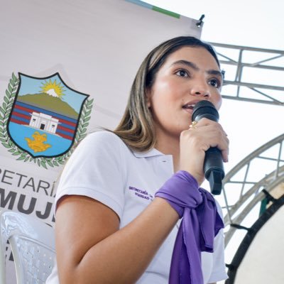 Abogada - Especialista en Derecho Administrativo Opiniones libres 🎙️ Militante en @fzciudadana | Mujeres✊🏼🧡🟣