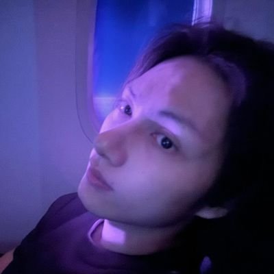 3jcarat's profile picture. read and rant. 28yo.