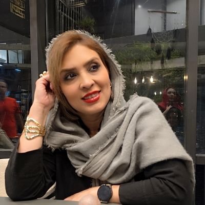 و من چرا از شهرها و سرزمین ها حرف میزنم ؟
تو شهر منی ...