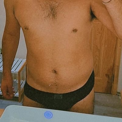 chico extrovertido que le gusta vivir la vida 💛 contenido no apto para 🔞 en mi cuenta de https://t.co/wf31DaX4ft🔥🔥