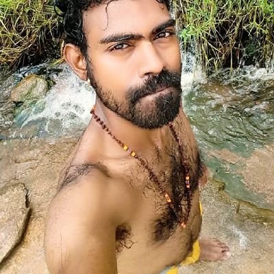 vickybabu189036's profile picture. Littele happy