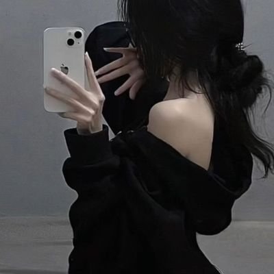 Hoaizthuong2310's profile picture. 