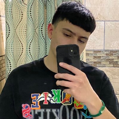 Eddie_0212's profile picture. 