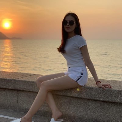 WBurakum's profile picture. name , vava