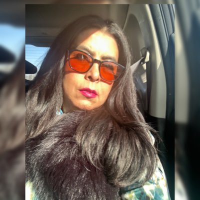 ...No porque me miras puedes verme, ni porque crees conocerme sabes quién soy!! ✨