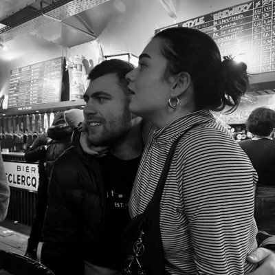 cloe_scmt's profile picture. Enfant de l’océan, guidée par le soleil 🦋