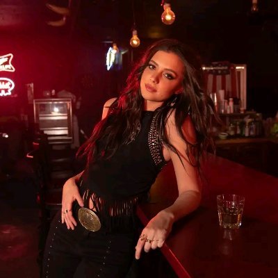 whoislanie_404's profile picture. New private page keep following up 
Love y'all ❤️