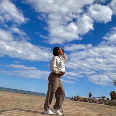 camilarayog's profile picture. 