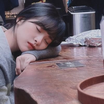 Ckarmzzz's profile picture. Beautiful 🌙