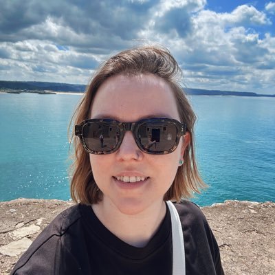 Tsalik_A's profile picture. Я Аня🌸 - моє життя та тварини (дівчата Луна🐶 і Муха🐱)