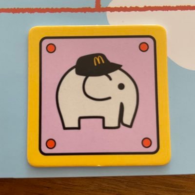 buzzzzz048's profile picture. B’zをこよなく愛するフルタイムで働く主婦。 ぽぽ見る専ですが色々呟きます。よろしくどうぞ。
