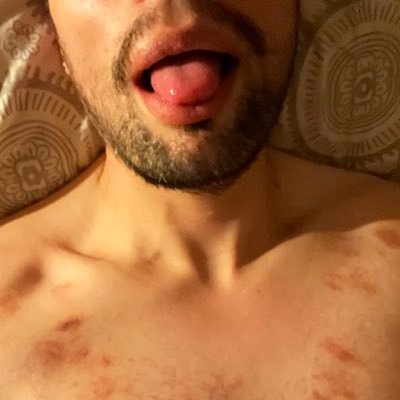 P3tassePV's profile picture. puteuuh version censurée de @P3tasse   10€ l’entrée si on est pas oomf bisous les enfants. ❤️