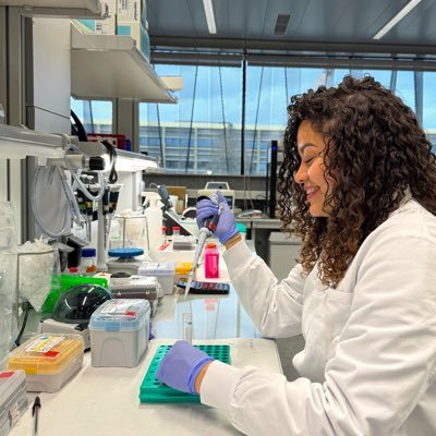 FloresAna2797's profile picture. Biotechnology • PhD Student in Neuroplasticity and Neurodegeneration Research group 🧠🤓