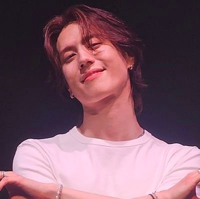 minimoni utted & slow collector
l army & ahgase l sope biased l jus2 utted l jae e bammie biased l +90 proofs