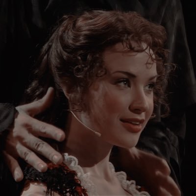 angelodamusica's profile picture. ᅠㅤ ▭▭▭ 𓆙 𝐑𝐎𝐋𝐄𝐏𝐋𝐀𝐘𝐄𝐑. ᝬ shᥱ / hᥱr ᯧ ┊ * ⦇ ᴍᴇᴅɪᴇᴠᴀʟ ʟᴏᴠᴇʀ. ≽ ᴛᴡᴇɴᴛʏ-sᴇᴠᴇɴ ⦈〝 But his voice filled my spirit with a strange, sweet sound. 〞