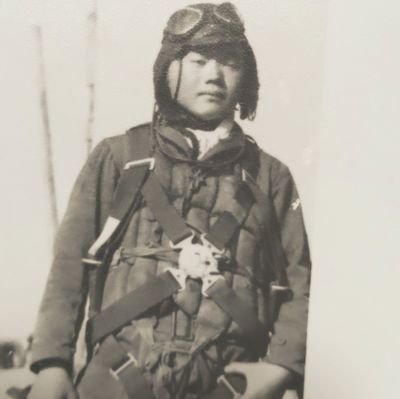 0Pav6nl5Be10796's profile picture. 元気な高齢者、
誤字脱字失礼致します。父は１８歳で志願。
生き残り特攻隊員です。
(アイコン）写真
第三四三海軍航空隊。
松山基地にて終戦。
大佐は、源田實氏。後第三代航空幕僚長、ブルーインパルスの生みの親であります。

百田尚樹氏（戦後８０年に寄せて）
「今を生きる日本人が、その罪を背負う必要はありません」