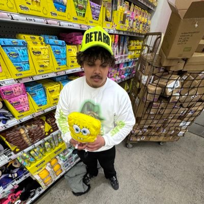 .twitters bitch ass locked me outta my old acc. dont take anything i say serious.