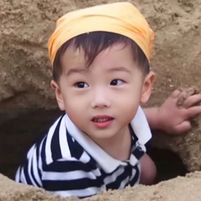 jamjammax's profile picture. เกดมีปัญหาอะไรหรอถ้าเกดมีปัญหามากนักเนี่ย เกดไปคุยกับนาโอมิมั้ย เขาตั้งกฎกติกาแบบนี้ อยู่ พี่จะอยู่ #rvjellypine 𓈒ʚ♡⃛ɞ 🎀💭☘️