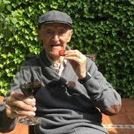 Miguelcervan7es's profile picture. Viva la literatura española, hice la mili en ceuta, abierto a todo ,feliz año.