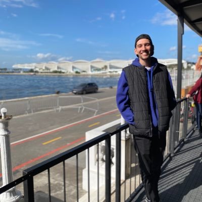 zikaviraw's profile picture. 