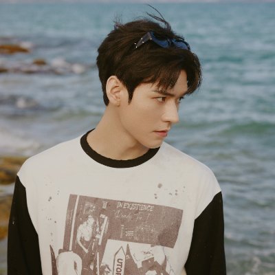 Jun-aholic 🍄
A journey of a thousand miles begins with a single step