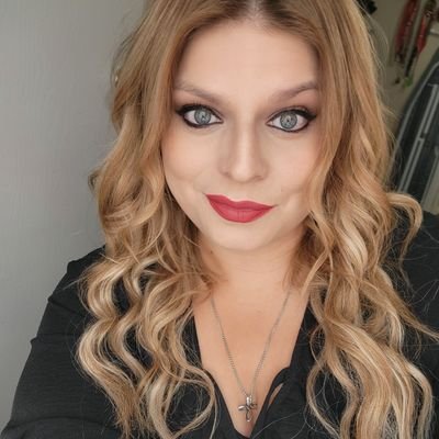 MrsVillarreal08's profile picture. Everything serves his plan 🙏