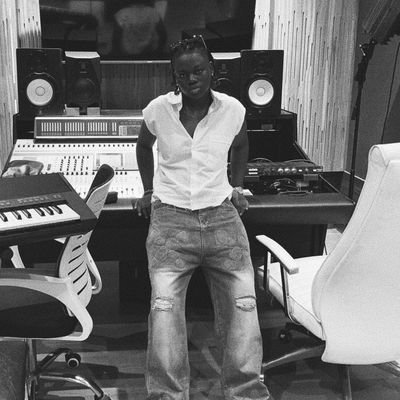 Big_Jhay21's profile picture. Tech enthusiast, life of a regular Joe🌚 Upcoming Billionaire