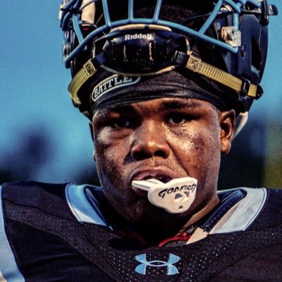 Benedictine College Prep (Richmond, Va) ‘27 | #1 State wrestler (70-8) | 6’1 290 | 3.7 GPA | 80’ Wingspan | HC: @kurtvonbargen