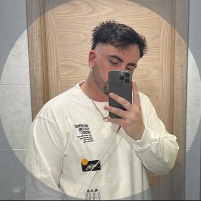 Jax_Winterson's profile picture. Bring me the Horizon.