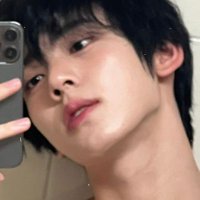 m (@yjnsiut) 's Twitter Profile