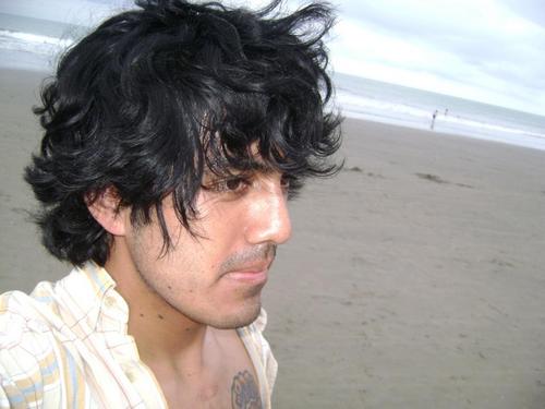 felinus's profile picture. Felino 5/7, cerebro medio tostado, acerrimo power-admin de mis Suns, (invitame a una roda de Capoeira)