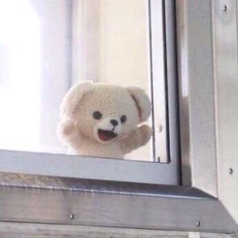 sseunbyl's profile picture. a girl with a few addictions & probably mentally ill