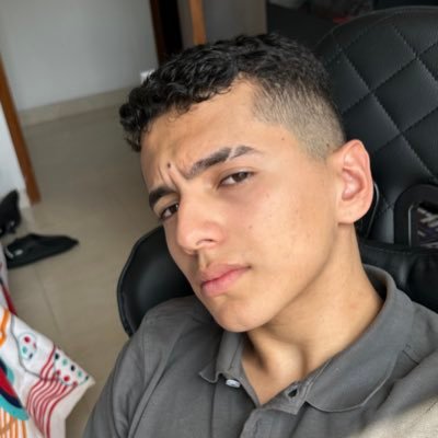 JYepsr's profile picture. Estudiante de Economista y Dropshipper