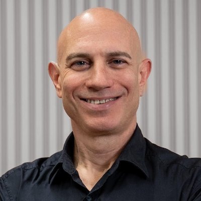 Social savvy. Practical Analytics Wizard. tweets in Hebrew & English!