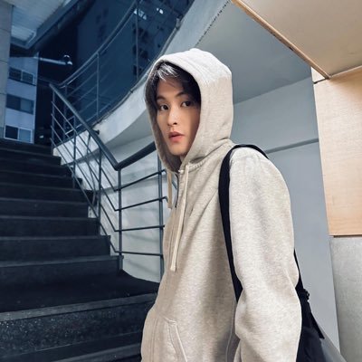supewrs's profile picture. 𝐔𝐍𝐑𝐄𝐀𝐋 - (𝟗𝟗's) apart of 𝘯𝘤𝘵 𝘴𝘶𝘱𝘦𝘳𝘮, 𝐌𝐚𝐫𝐤 𝐋𝐞𝐞.