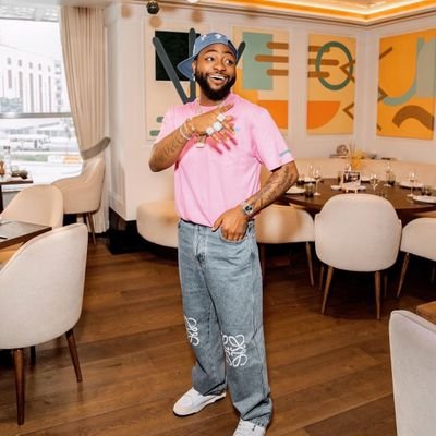 thee_GOLDEN_BOY's profile picture. 30BG •
WE RISE BY LIFTING OTHERS 💪😎💯.