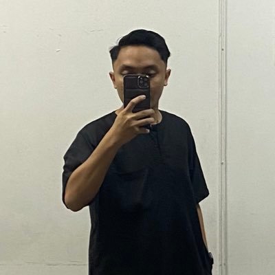 SymlRmln's profile picture. Syamil