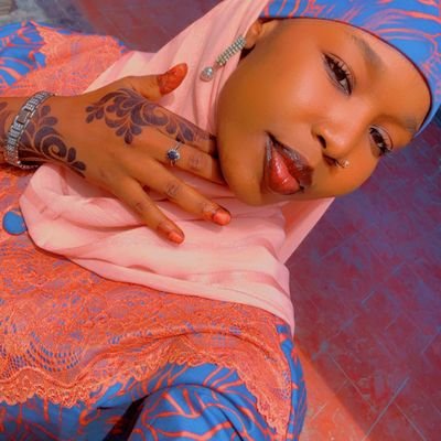 #memories warm you up from inside. But also tear u Apart
#maiduguri yerwa fato
#unimaid B. Agriculture🌿🌾🌽
RIJF Mum❤😭
An entrepreneur💙💯
