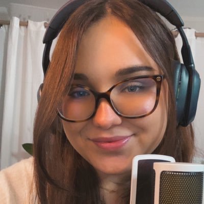 Streameuse affiliƩe sur Twitch - Amour et bonne humeur //