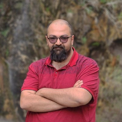 Fascinated By AI / Stories / Podcast / Books / Marketing /
Always trying to build: Co-Founder at Wadi Wadi