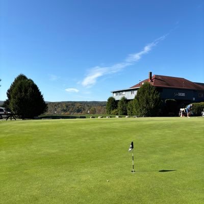 holder115's profile picture. Golf, Craft Beer, and the Senators. Long time Yankees and NYJets fan. Pops to two great sons one who is serving his country as a #dragoon in the 🇨🇦military