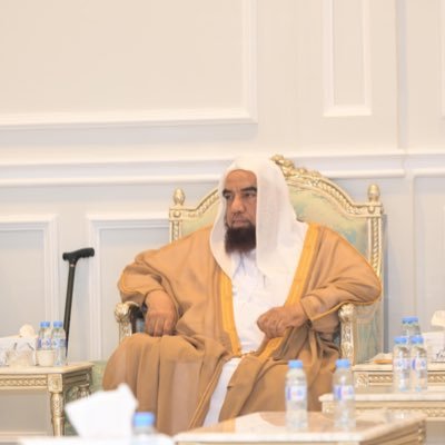 أستاذ الفقه بجامعة الإمام محمد بن سعود الإسلامية - فرع الأحساء